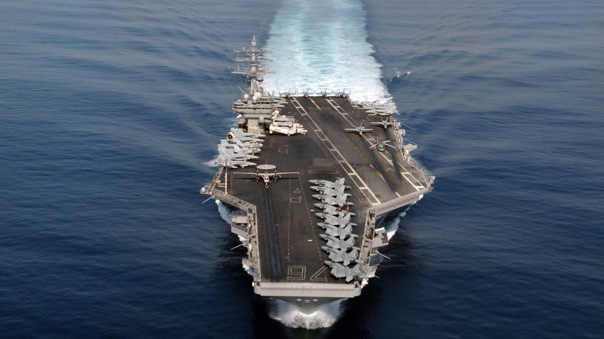 LEYU乐鱼体育官方网站-尼尔·巴特尔与队友默契配合，共同筑起袋鼠队坚实防线，尼尔巴特莱特